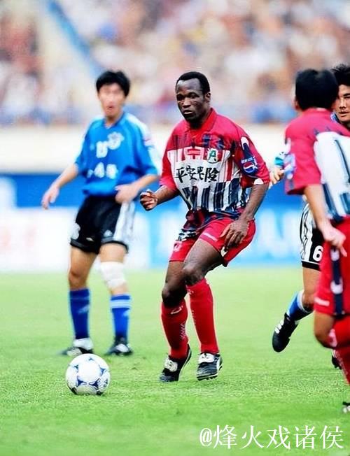 纳米比亚足球先驱艾里法斯-希武特：曾短暂加盟大连万达（下篇）