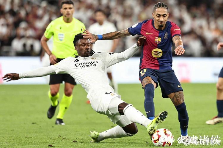 西甲前瞻|皇马2-0阿拉维斯：巴萨豪取7连胜霸榜，皇马还能追赶吗？