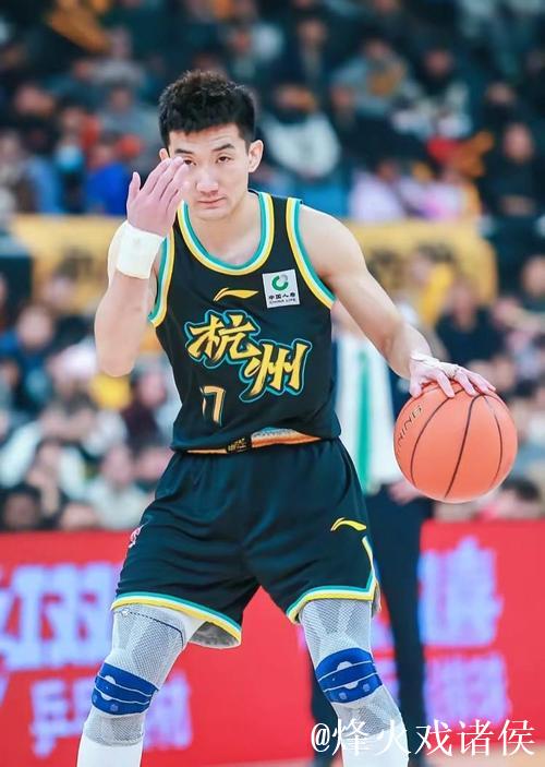 孙铭徽13+12胡金秋24分 广厦克四川取3连胜 孙铭徽13+12胡金秋24分 广厦克四川取3连胜